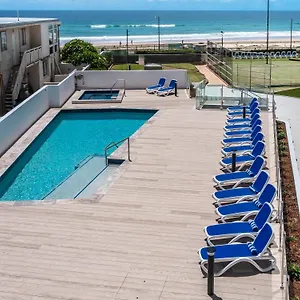 Breakers North Absolute Beachfront - Official Aparthotel Gold Coast